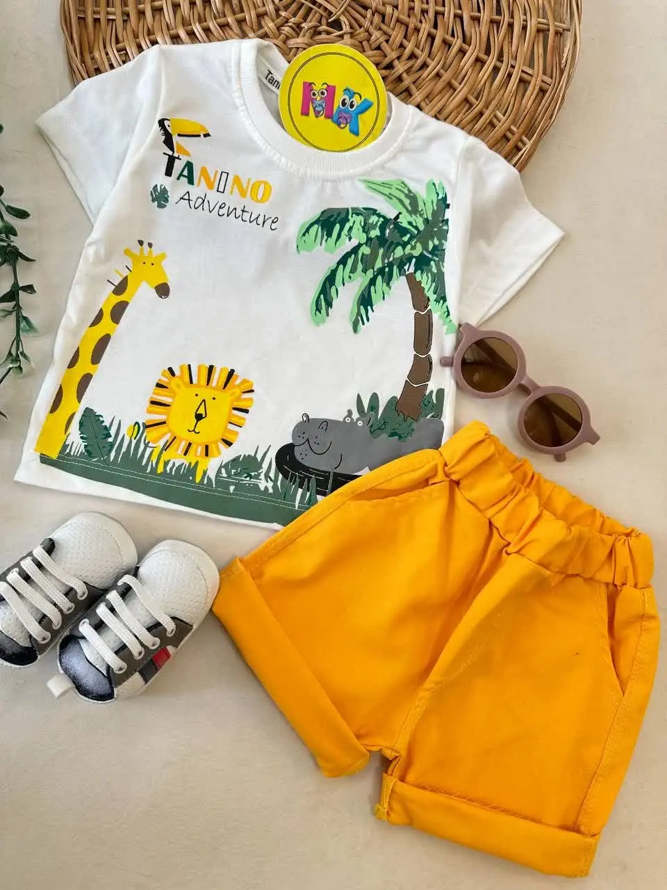 تیشرت شلوارک طرح نخل رنگی و حیوانات نوزادی و کودک کد ۱۱۰۵۹ 
