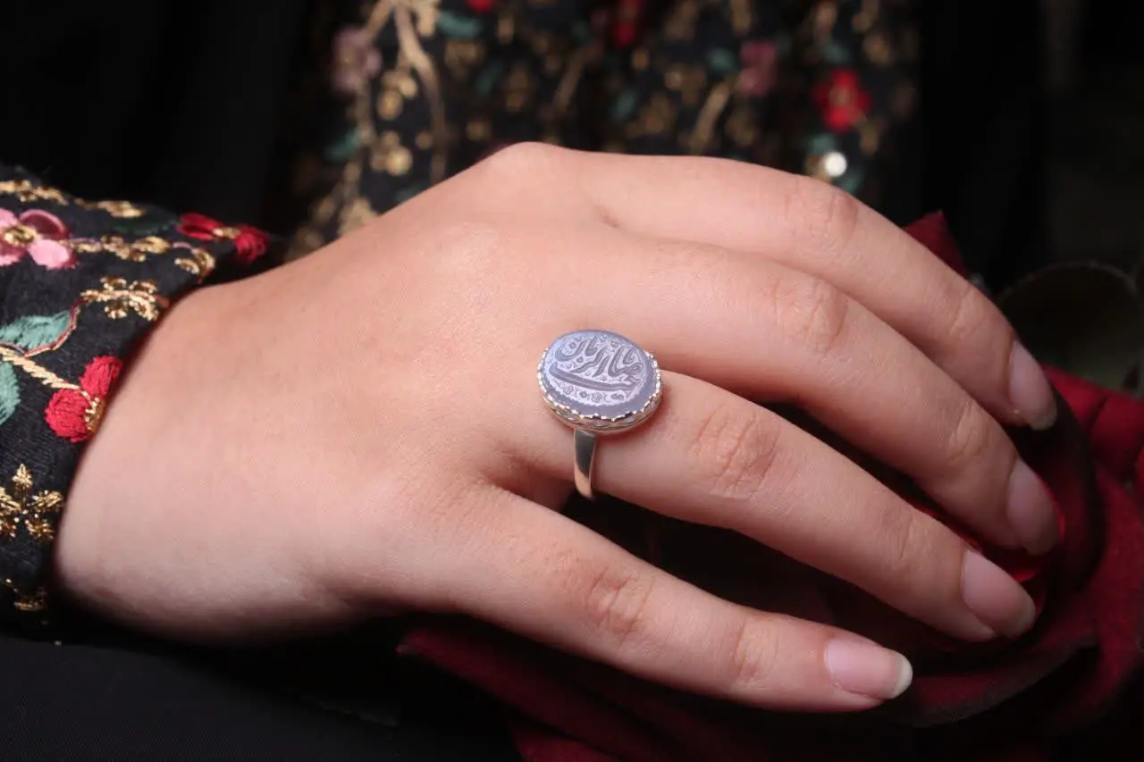 💍انگشتر عقیق یمن کبود زنانه
