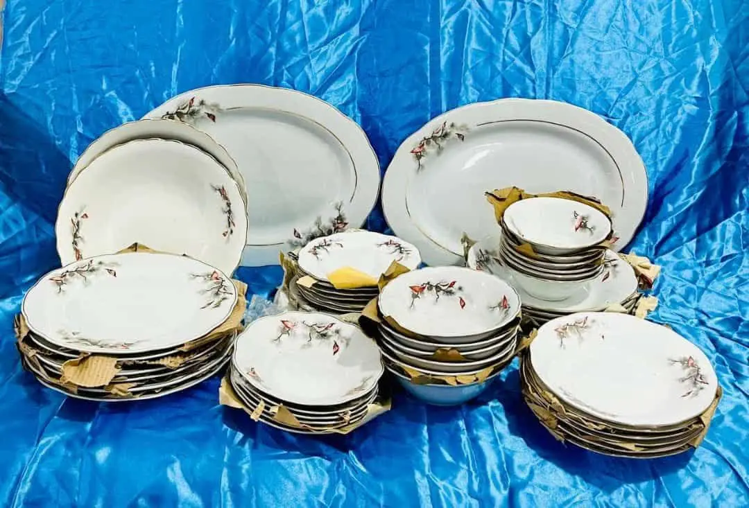 سرویس غذاخوری گل سرخسی مناسب جهیزیه
