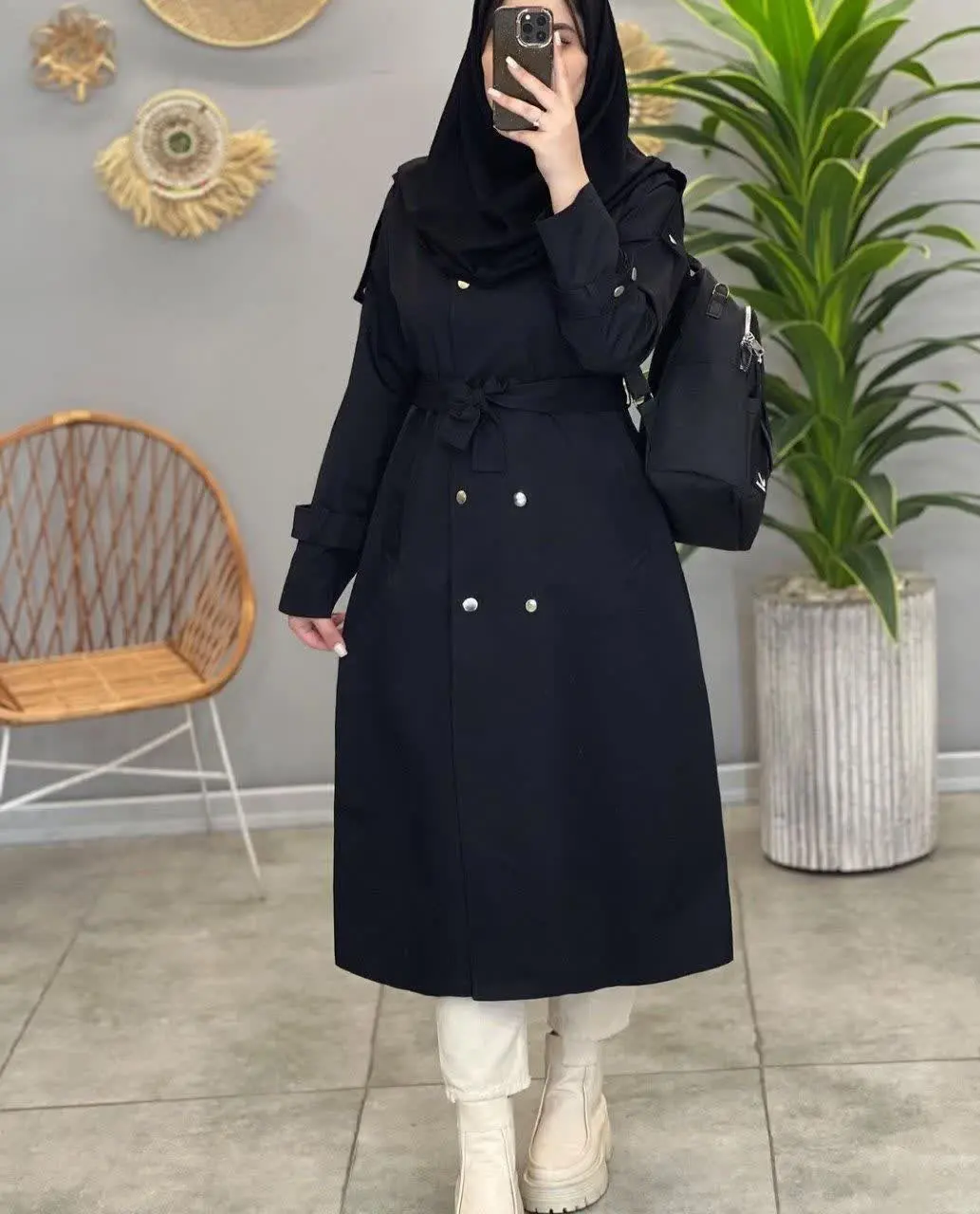  حالت یقه و ژیله کار اینقدر خاصه که هربار به یه سبک میتونی بپوشیش و چندین مدل مختلف باهاش استایل کنی انگار چندتابارونی داری😍
