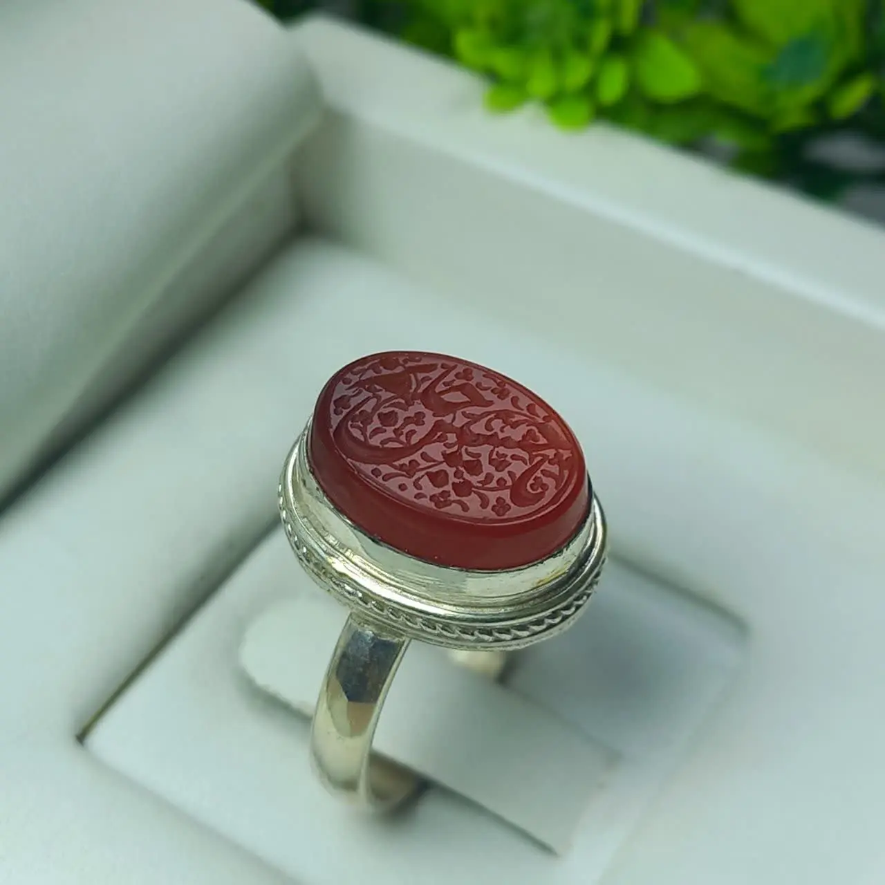 #انگشتر #نقره زنانه / مردانه رکاب پشت بسته و #دستساز و حاوی حرز و تربت کربلا 
