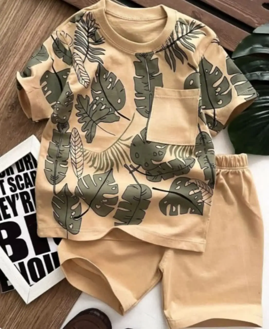 تیشرت شلوارک هاوایی
