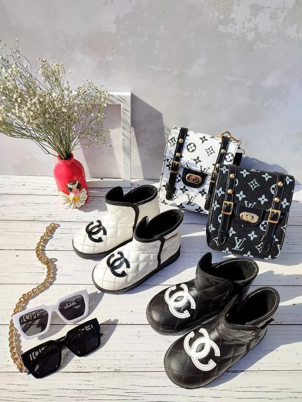 بوت آگ شنل😎✨
