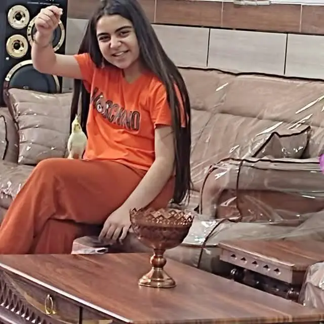 نام شرکت کننده: هستی حق شناس 
