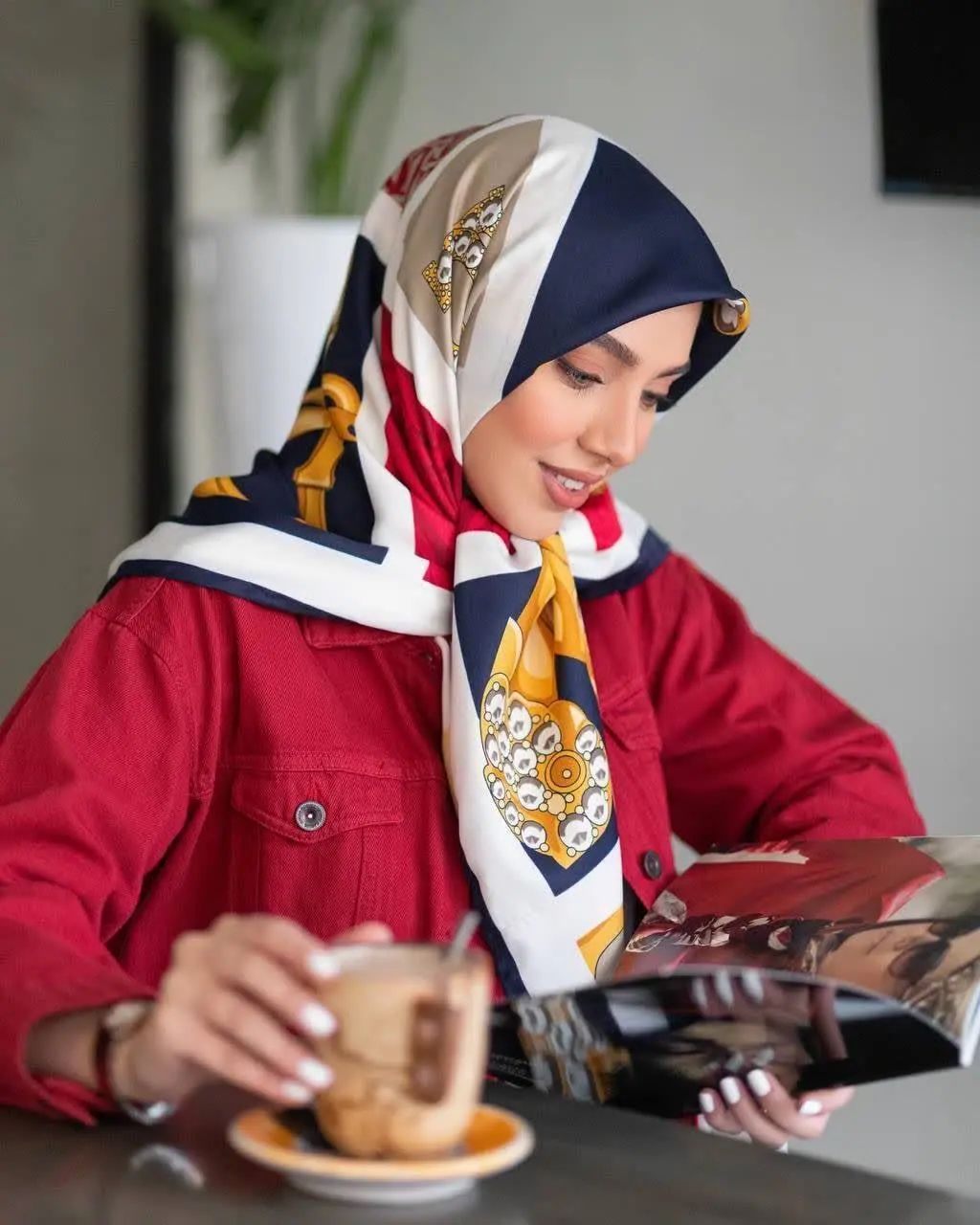 و سورمه‌ای پرطرفدارش
