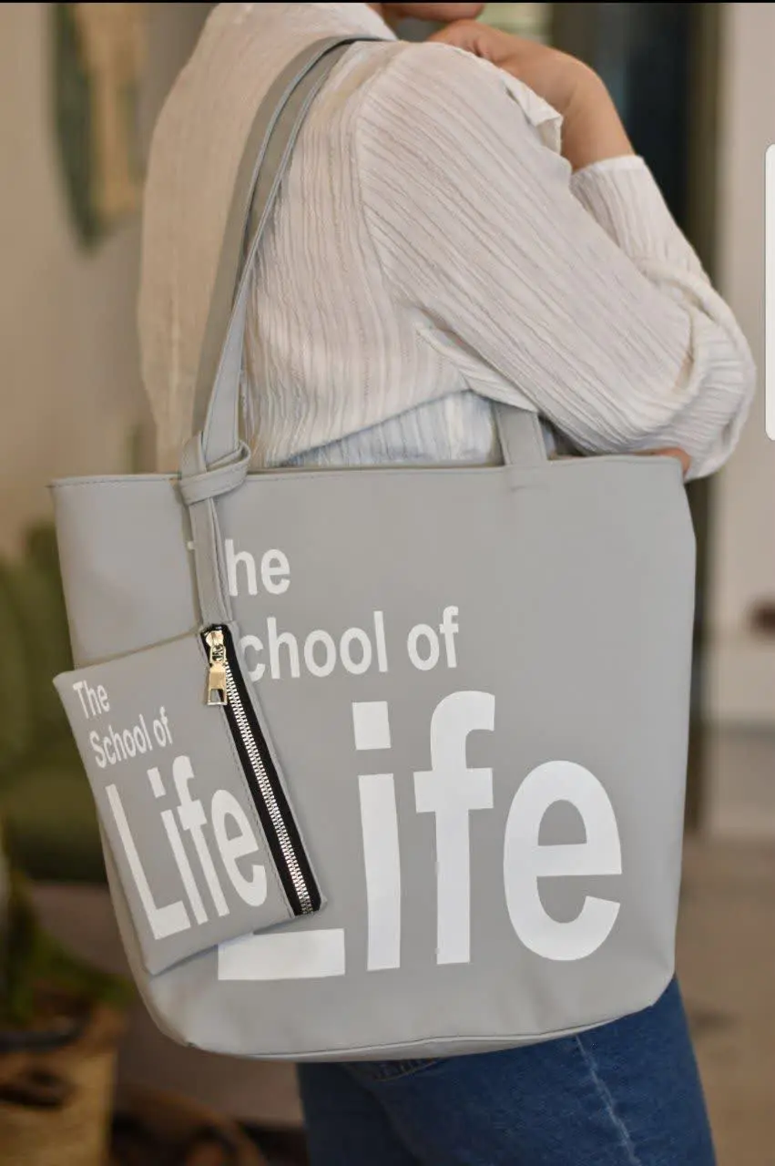 کیف دوشی با یه کیف کوچولو قشنگ🫠🤗 
