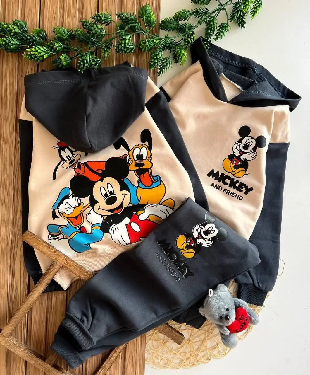 وای خداااا قلبم اخ که من دورت بگردم 😅😅 
