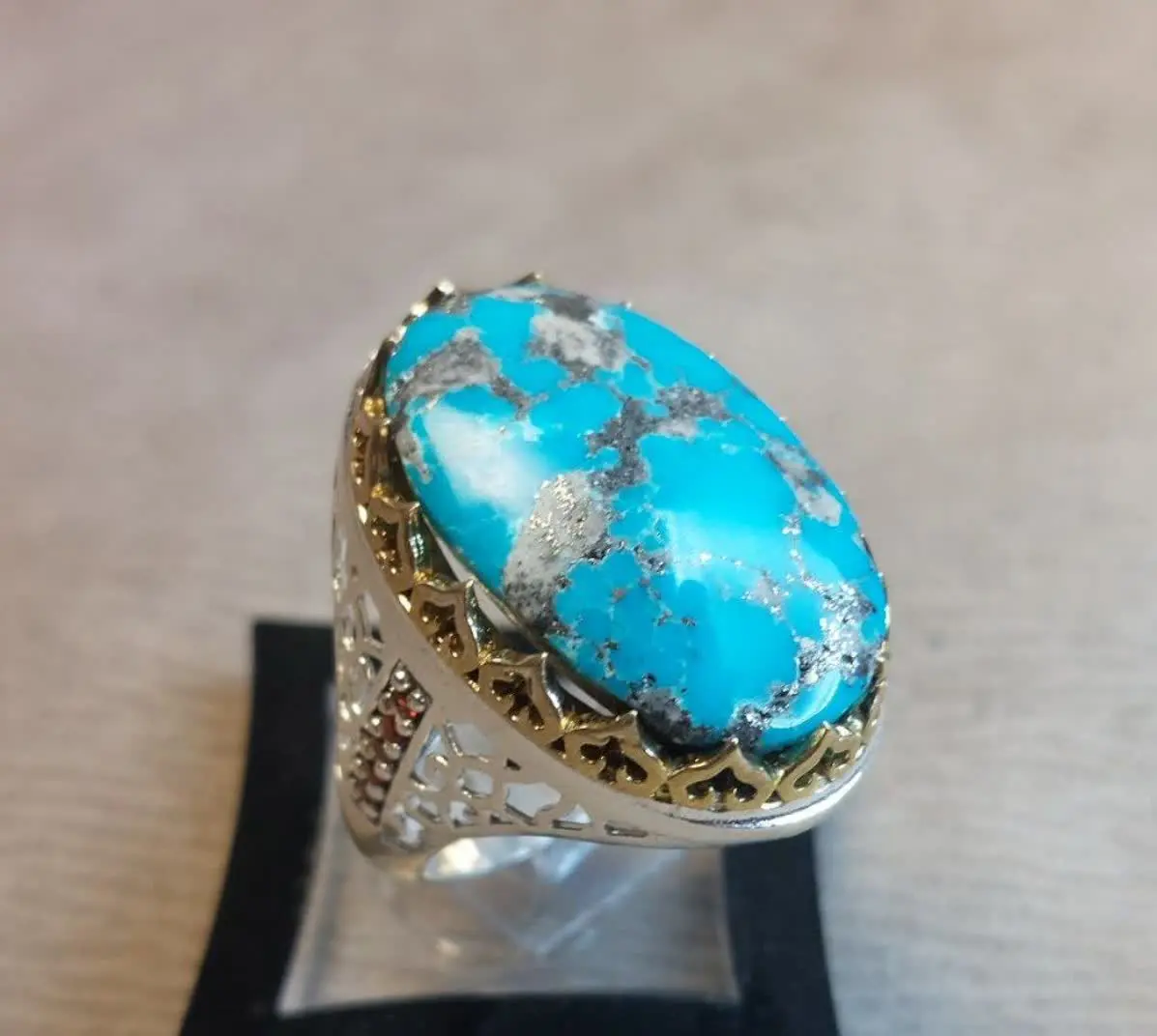 ✴️ انگشتر نقره با نگین فیروزه طبیعی کرمان
