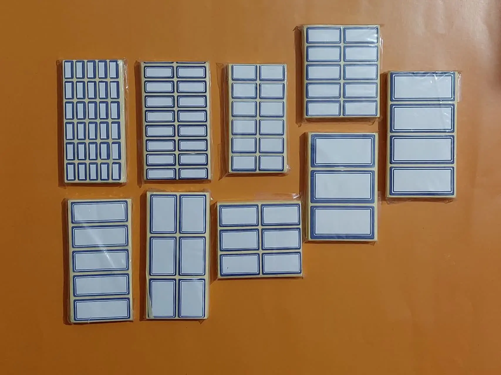 برچسب دور آبی ۱۰۰ عددی نیک آور با کیفیت عالی و در سایزهای متنوع 
