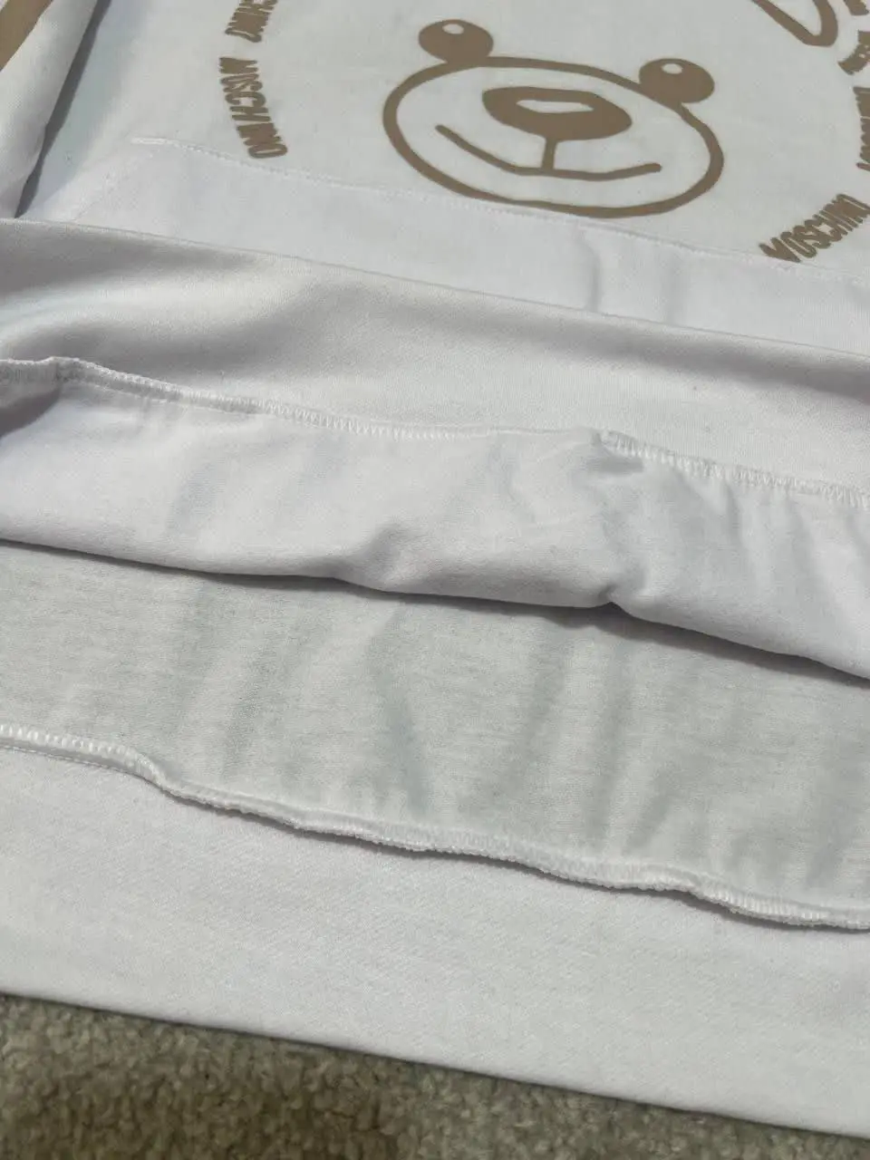 👚 نام: هودی موچی
