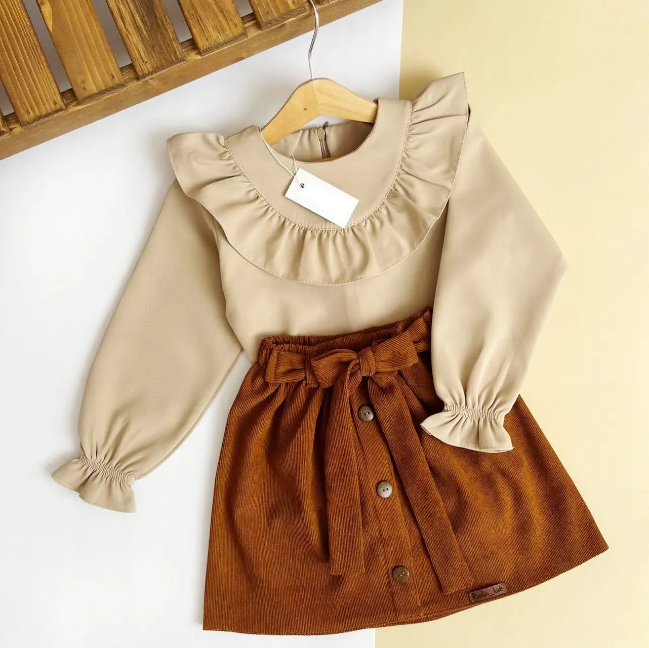 دخترای شیک پوش دستا بالا ✋😍
