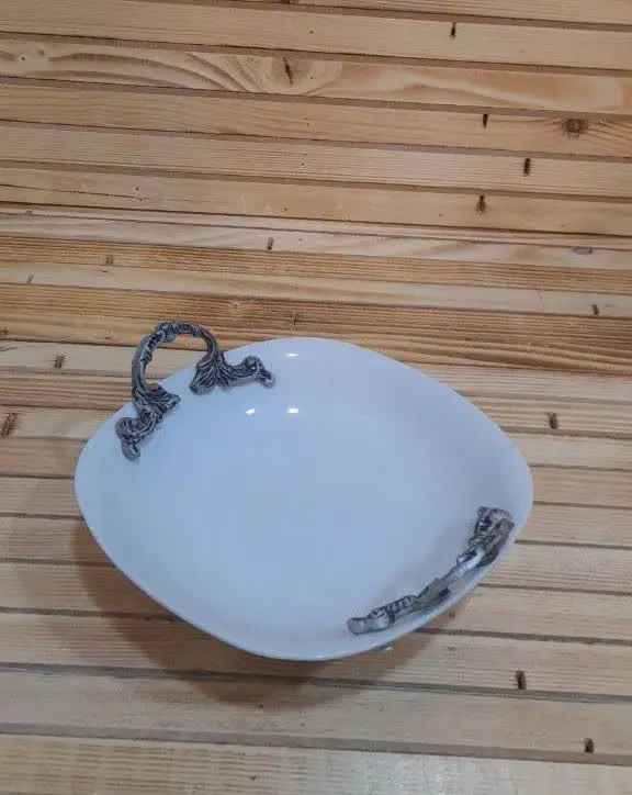 ✅ آجیل و شکلات خوری مربع دسته پیوتر چینی سفید ۲۲ سانت
