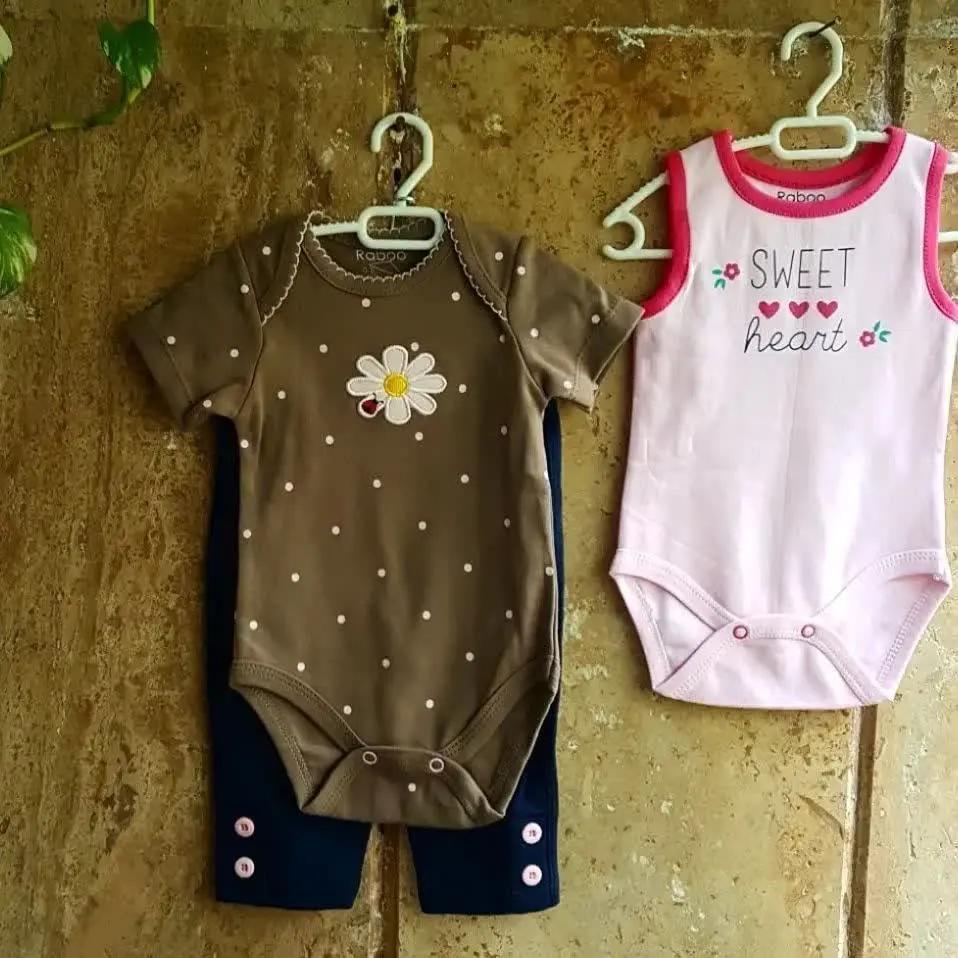 سه تیکه دخترونه‌ی بابونه 😍
