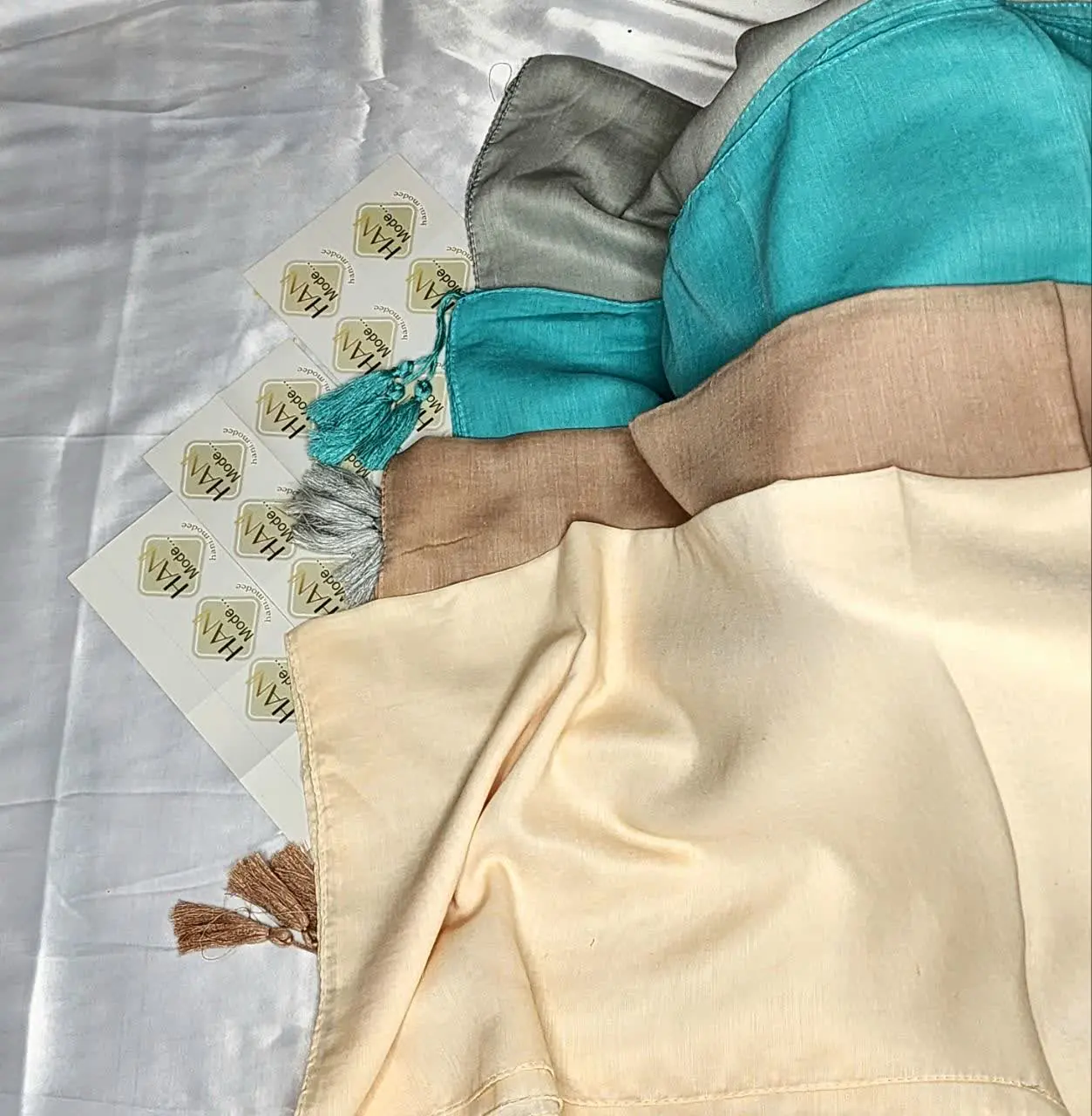 🍁شال نخی دست دوز مناسب چهارفصل
