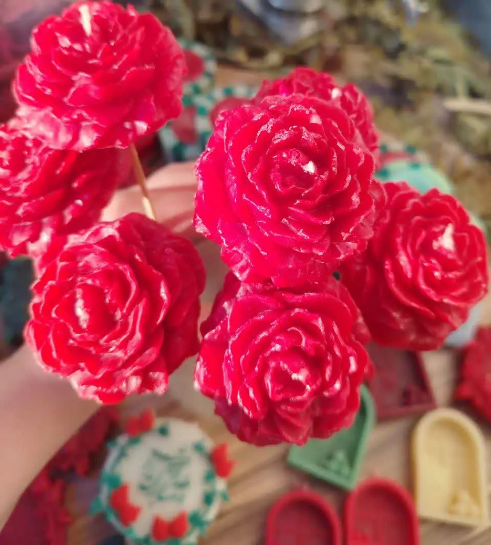 🔻شمع شاخه‌ای گل آلاله 

