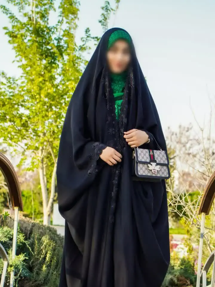 مدل: 🧕جده آیسا
