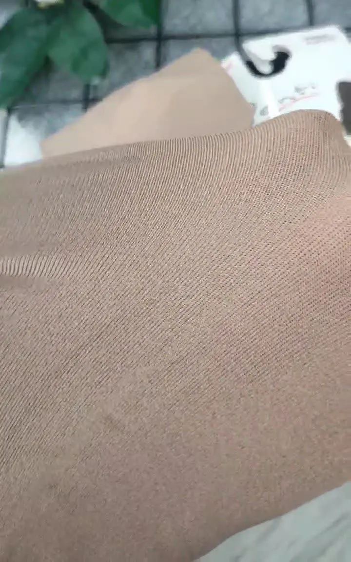 جوراب شلواری ضخیم از برند معروف و وارداتی پنتی با ضخامت ۲۸۰D
