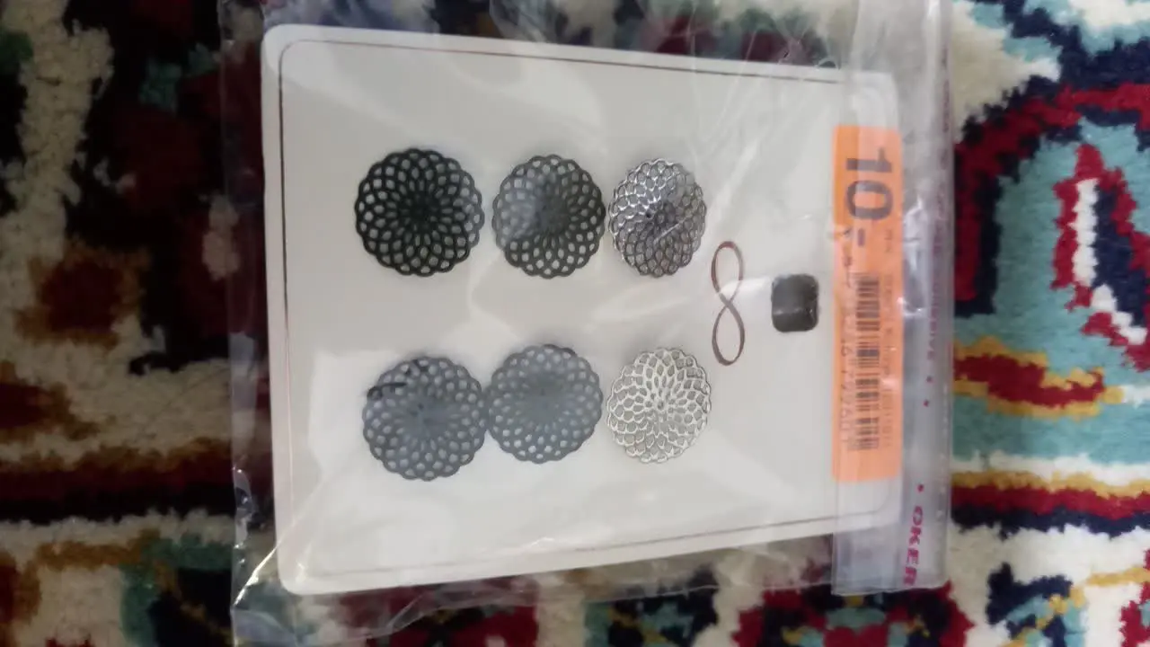 گوشواره اوردم گوشواره👏👏
