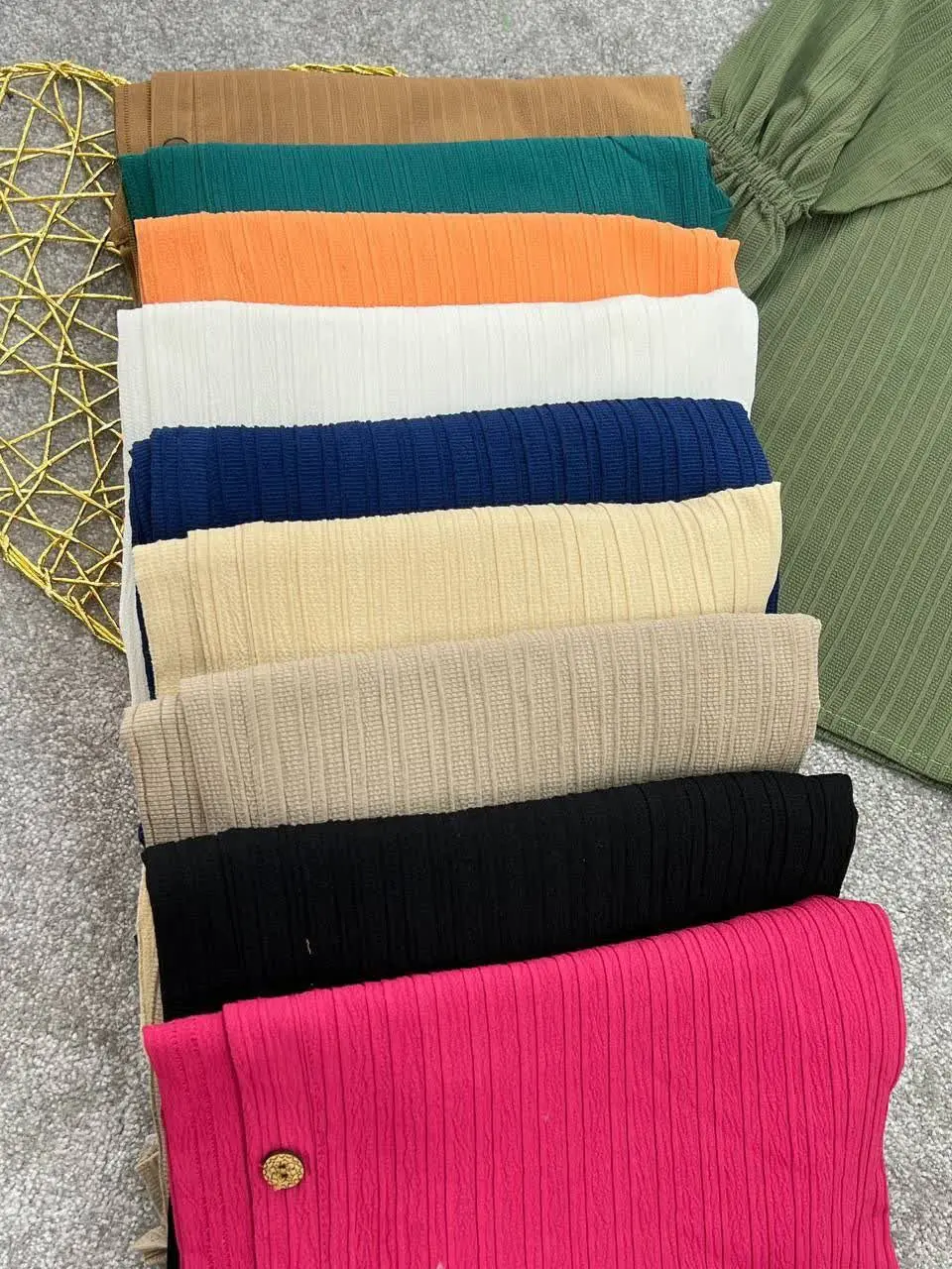 نام: مانتو ژیکا
