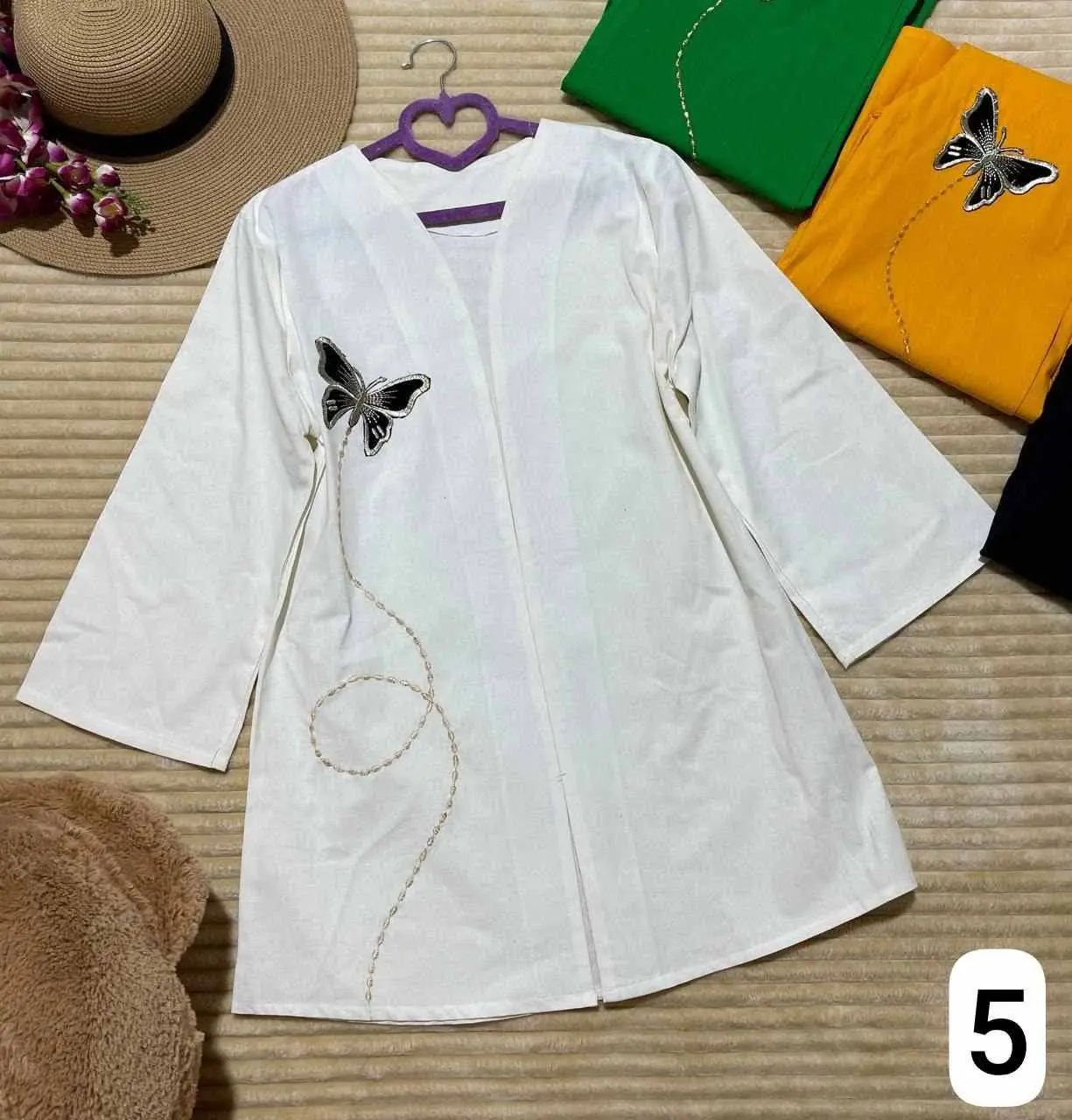 نام: مانتو لنین رستا
