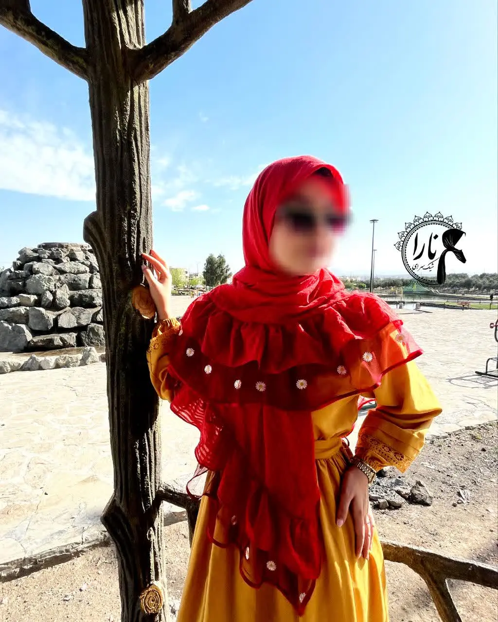 قرمز مدل دو چین تور بابونه لبه😍👌

