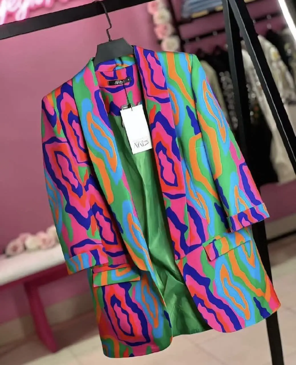 نام: مانتو آبرنگی مدل لیلی (قد مانتو ۷۵ قد استین ۵۸) زمان ارسال:۱۰روز کاری مانتو استر ندارد ✅
