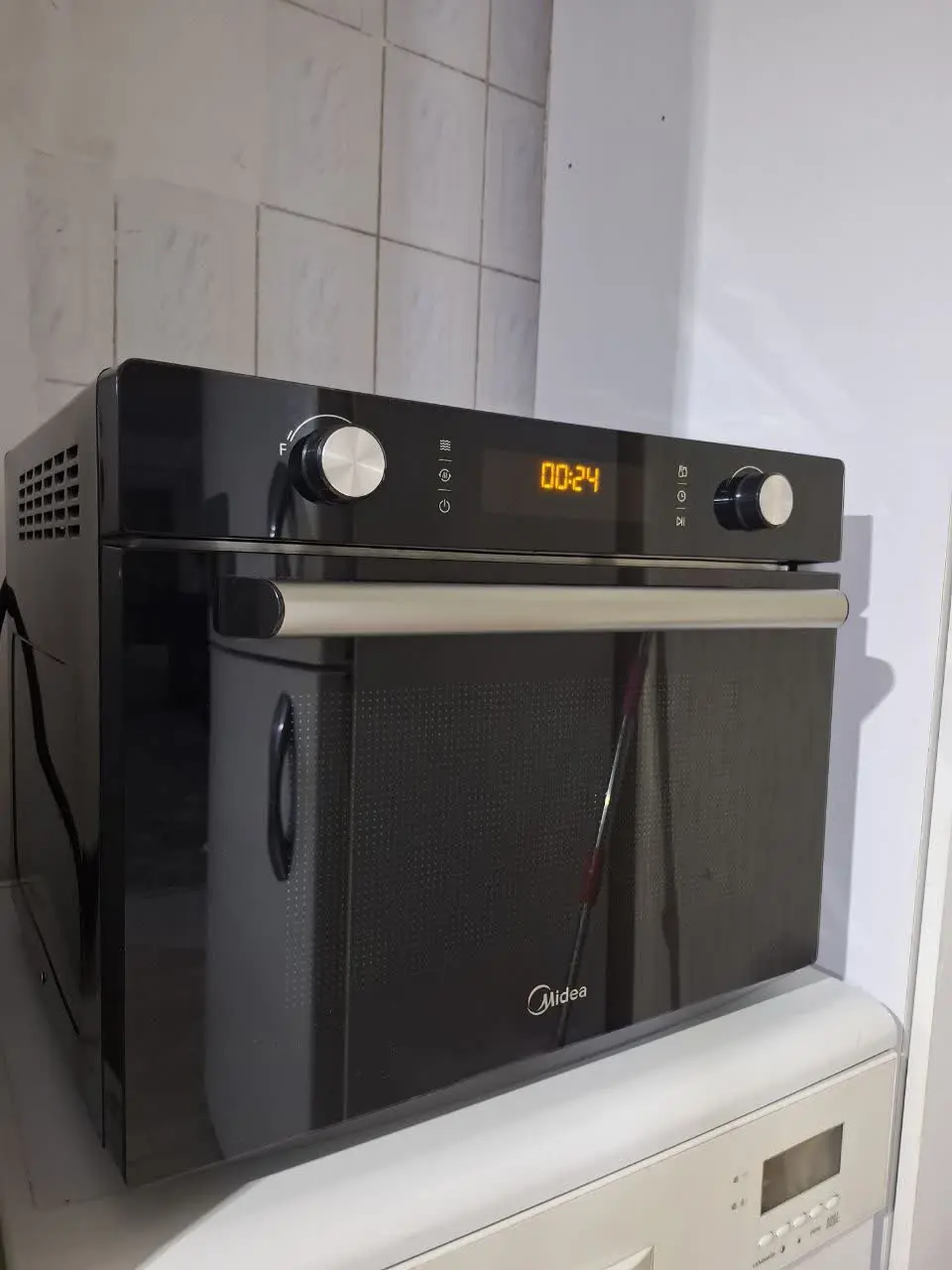 مایکروفر سولاردوم مدیا. خیلی خیلی نو فقط، دکور بود کلا چنبار روشن شده مناسب جهاز. مدل ۳۴۳۰. قیمت ۲ مدل بالاتراز مدل ۵۰ میلیون. سایت گذاشته. قیمت ۹۸۰۰🕊🕊