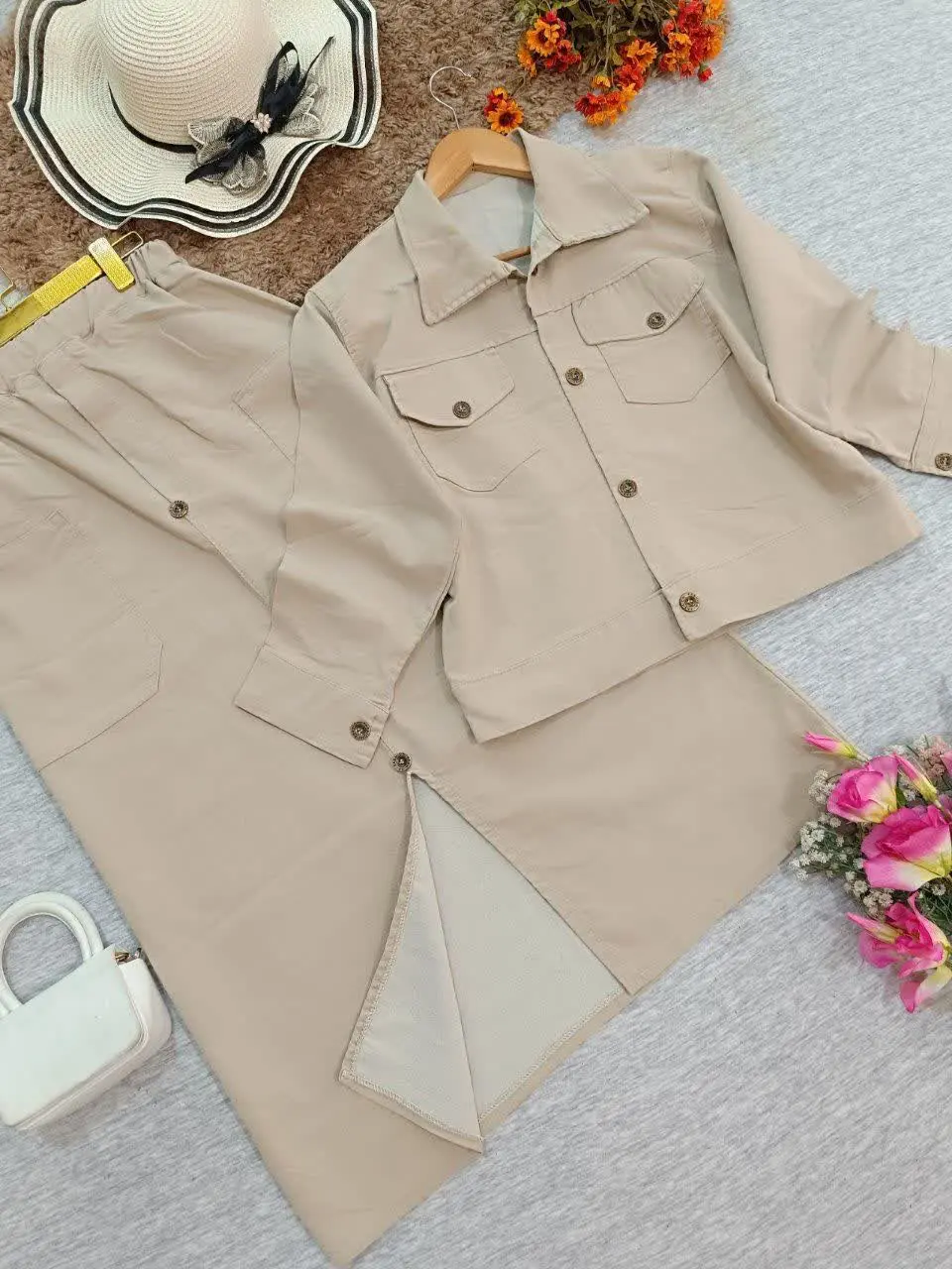 نام: کت و دامن 
