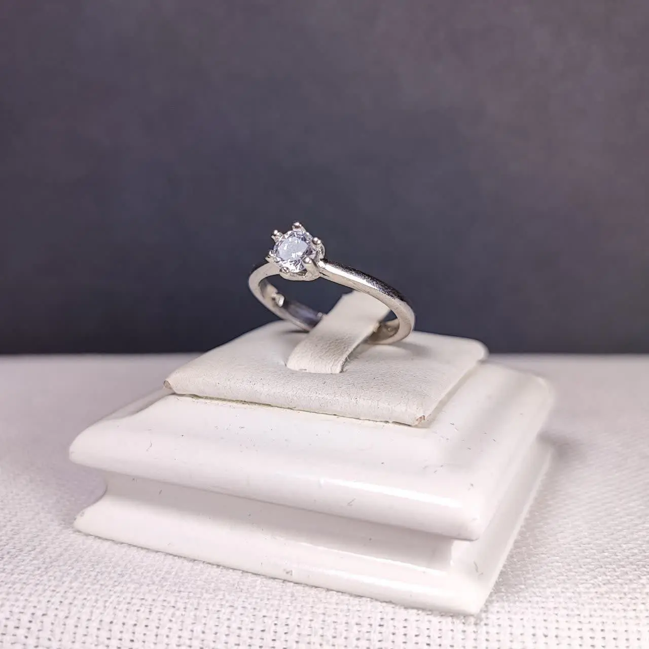 💍مدل جذاب مینیال سولیتر
