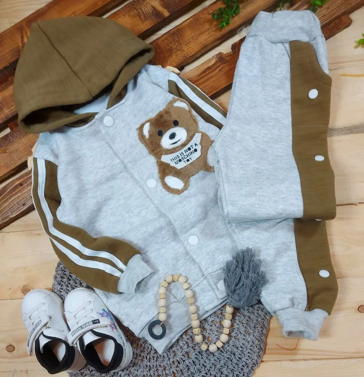 👚نام: ست بلند سویشرت شلوار دکمه‌ای خرس تدی طرح jaf
