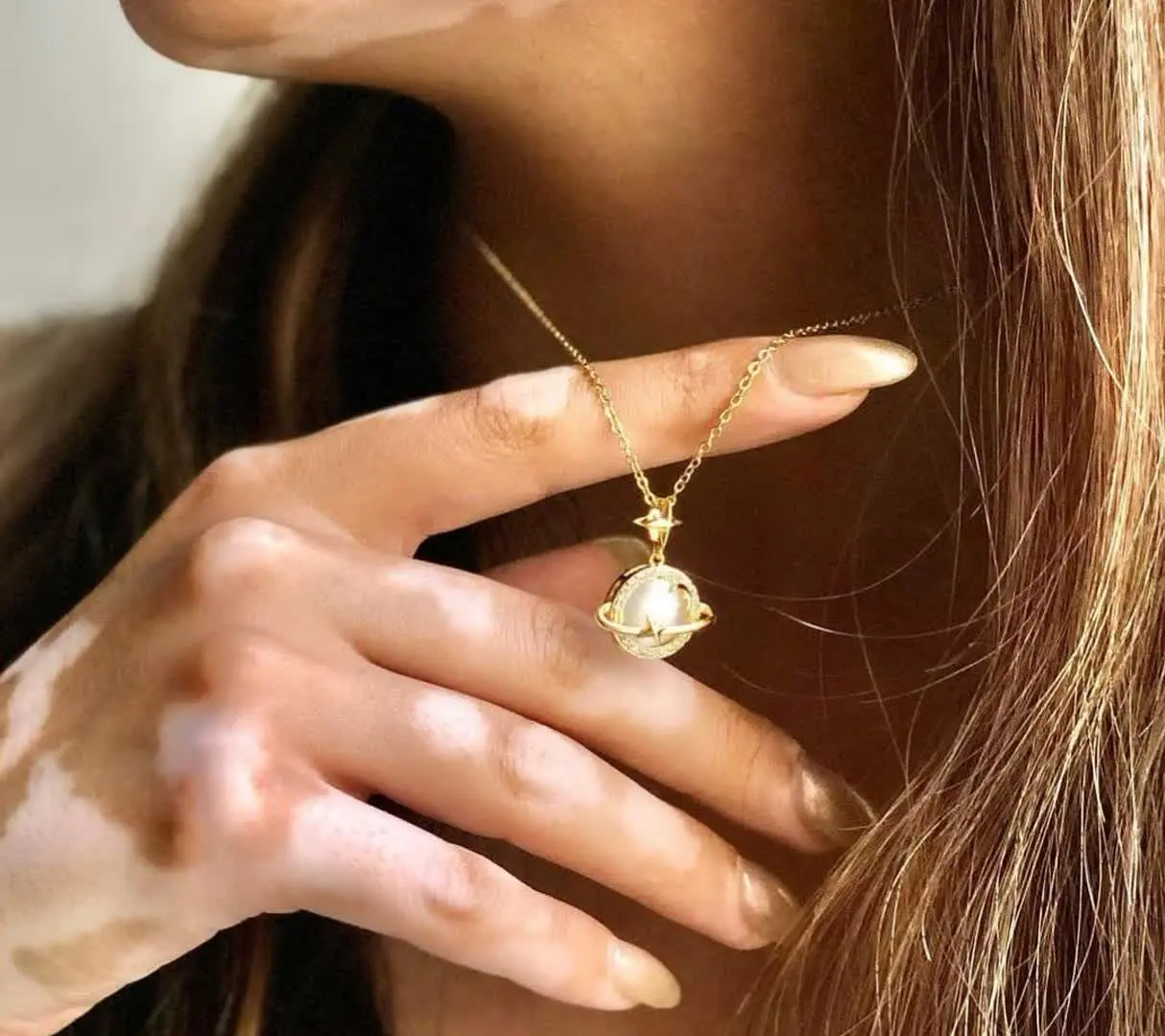 گردنبند ترند زحل 
