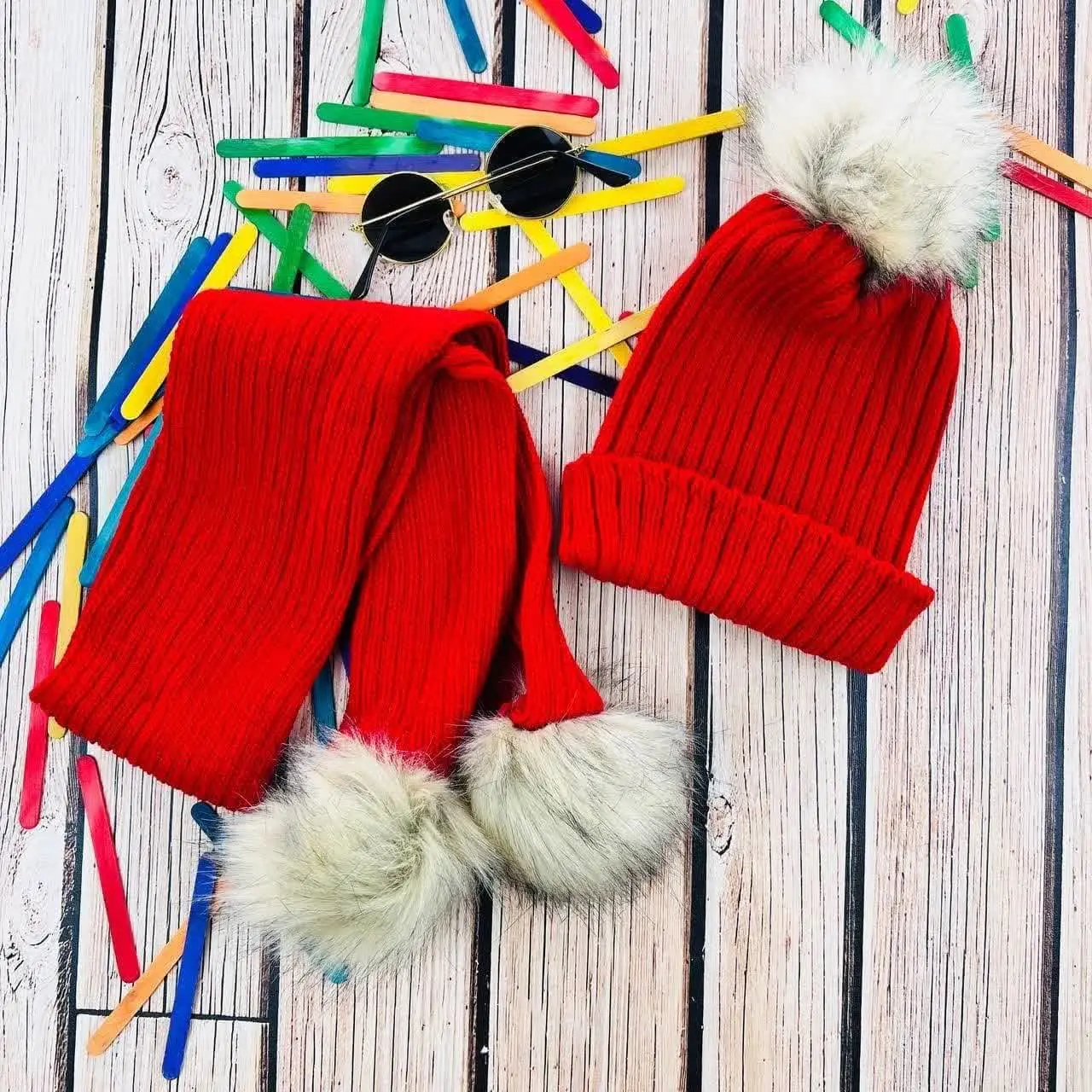 شال و کلاه بافت تک پوم
