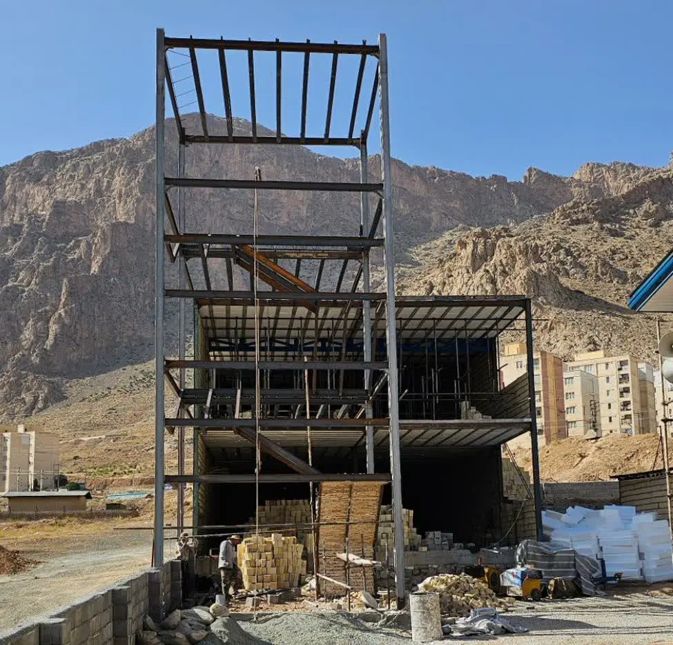 هر متر کاشی و سرامیک کف و دیوار زائرسرا ۴۰۰ هزار تومن هست؛ به نیت امواتتون با هر مبلغی که توان دارید حتی ۵۰ هزار تومن شریک باشید؛ شماره‌ کارت‌های #رسمی و #قانونی زائرسرا به‌نام مسجد حضرت قائ