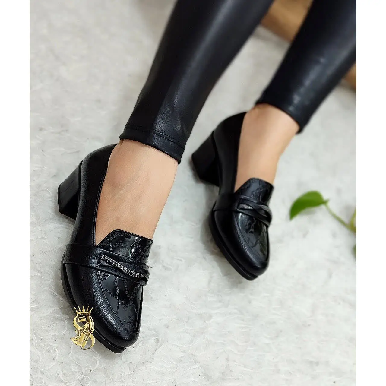  نام: 👠 کفش طبی مجلسی مدل نیلوفر ورنی 😍
