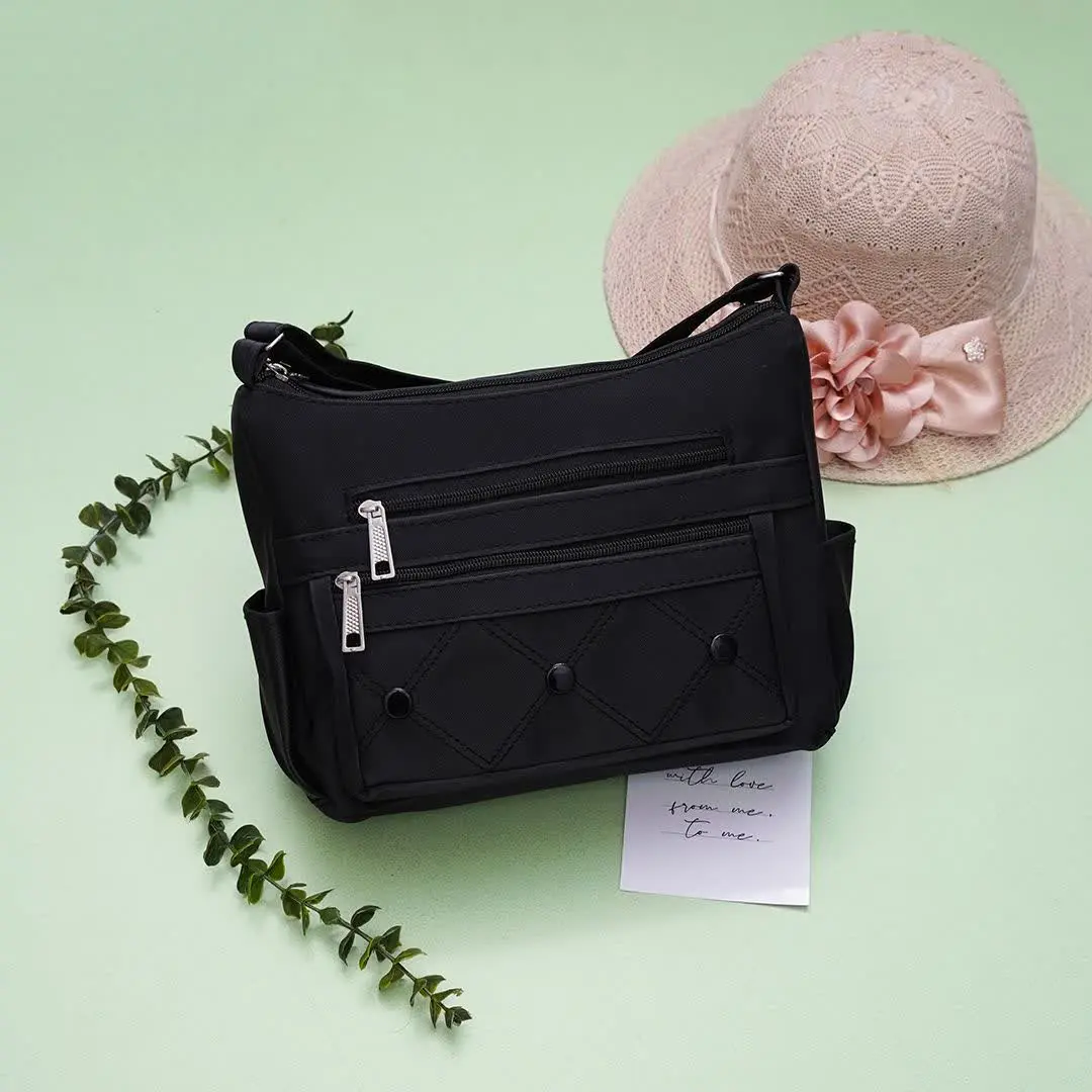 کیف دوشی زنانه کد ۰۱۲۰۲۰۵۱