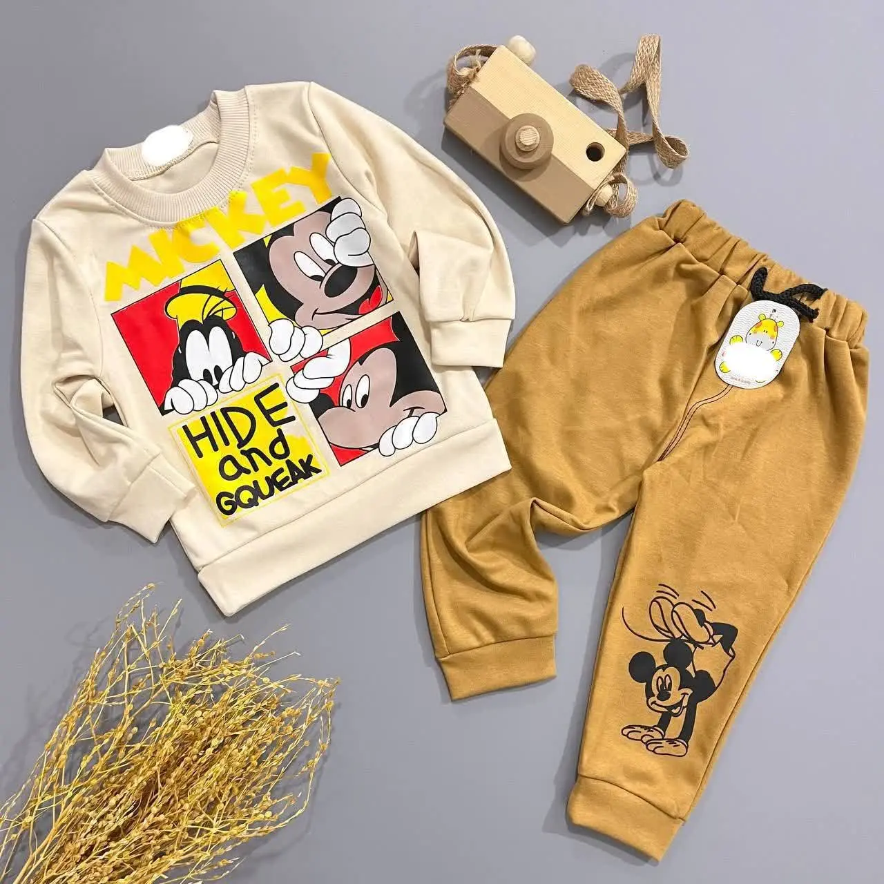 بلوز و شلوار اسپرت طرح میکی...