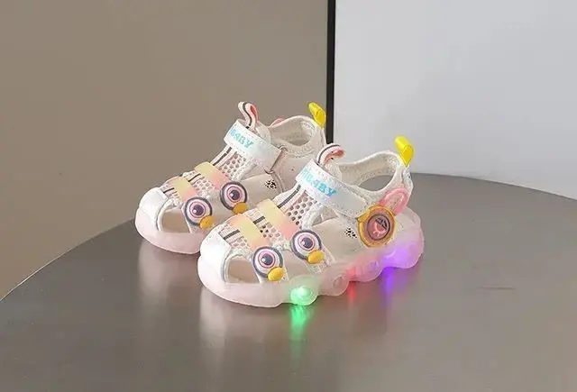 کد=۱۸۶۳، صندل جلو بسته چراغدار 
