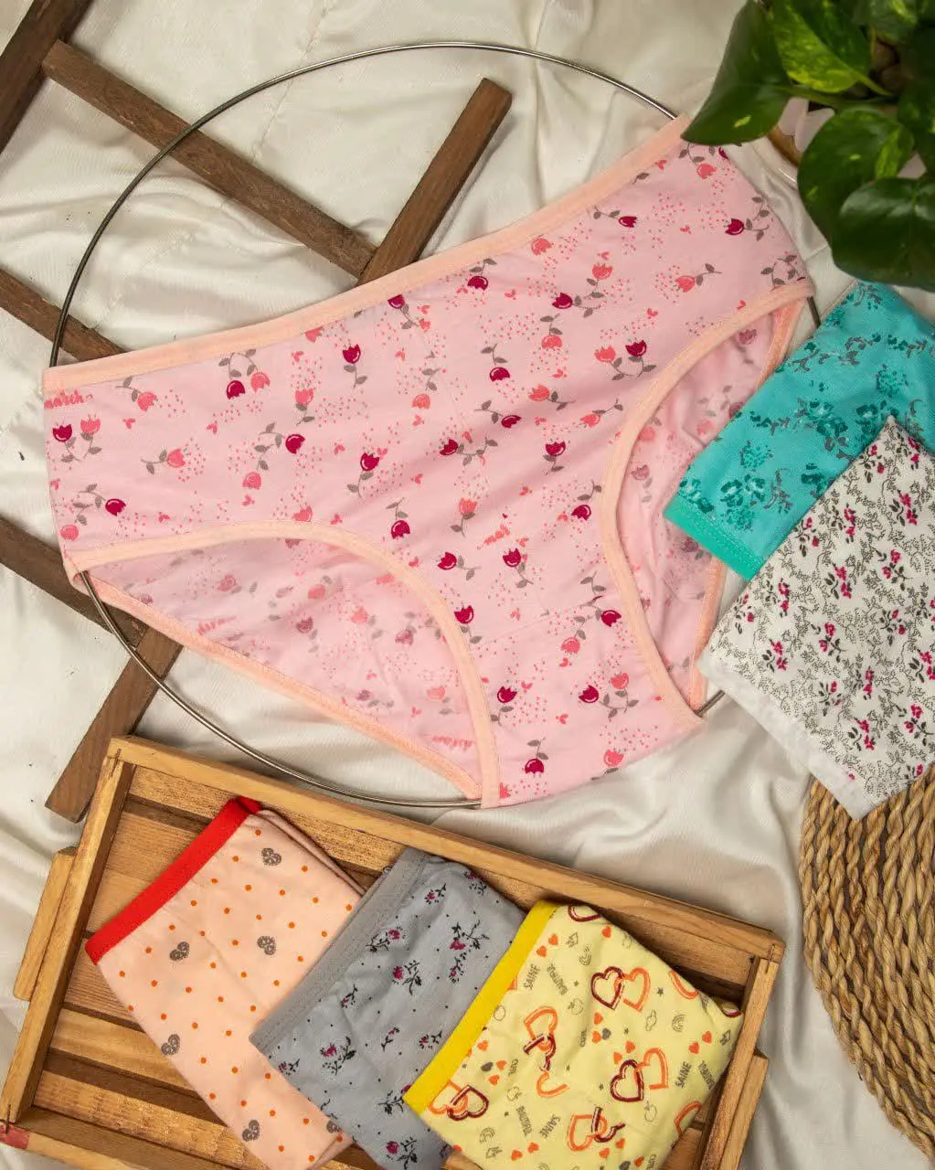 شورت نخی کد ۰۱۵۶۲
