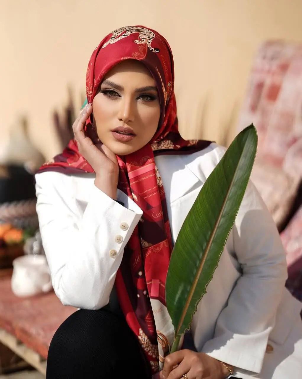 روسری شیک ومجلسی که چشم بسته 
