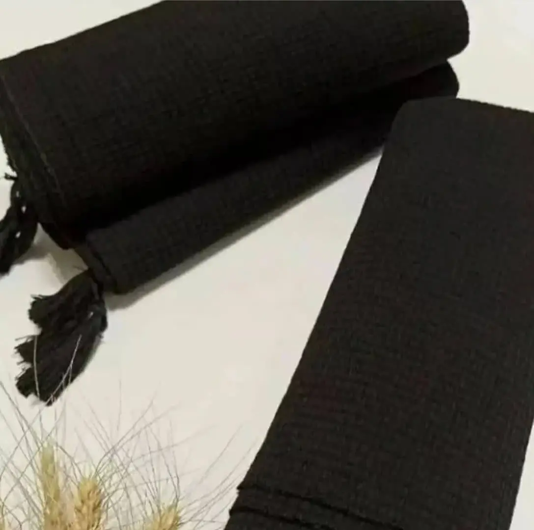 🌷 #عنوان: شال مشکی پفکی منگوله دار
