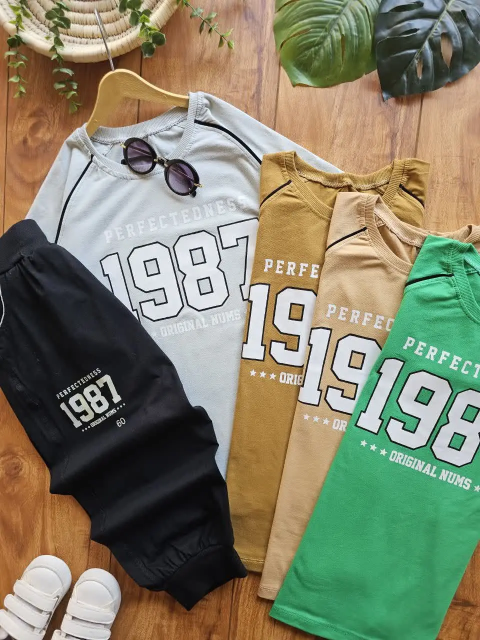 تیشرت و شلوارک پسرانه ۱۹۸۷
