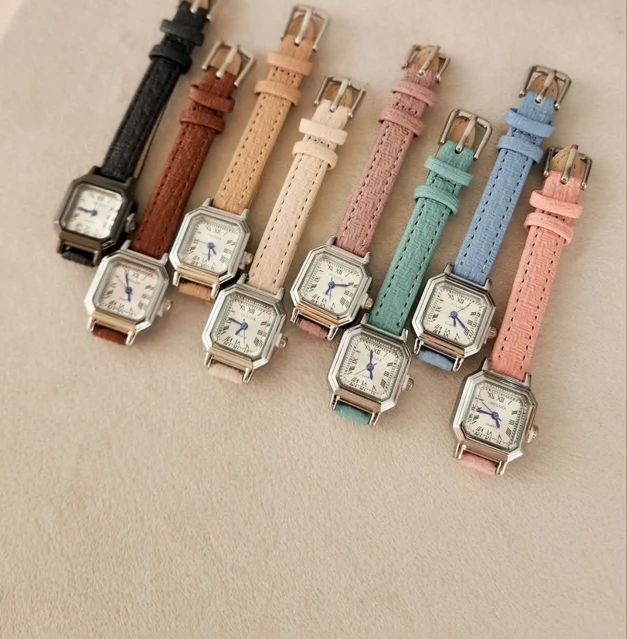 ساعت  های بند چرمی پاستیلی...