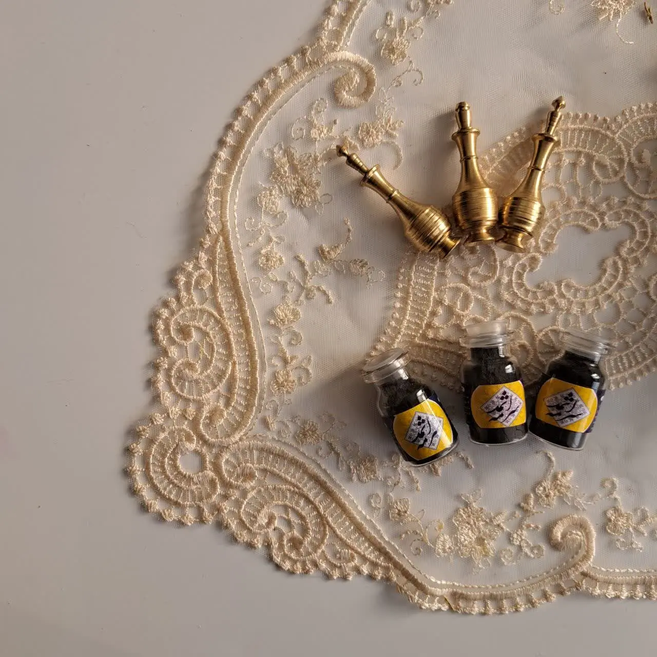 سرمه و سرمهدان