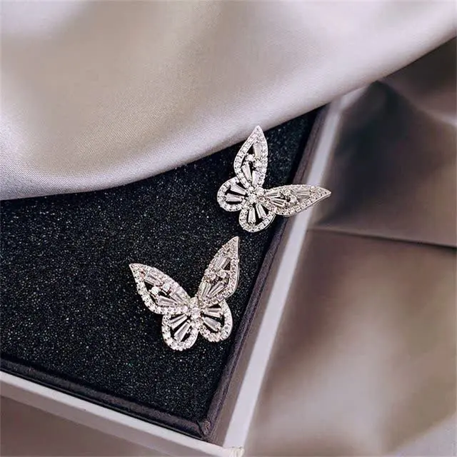 🦋✨ گوشواره پروانه ای؛ ظریف،...