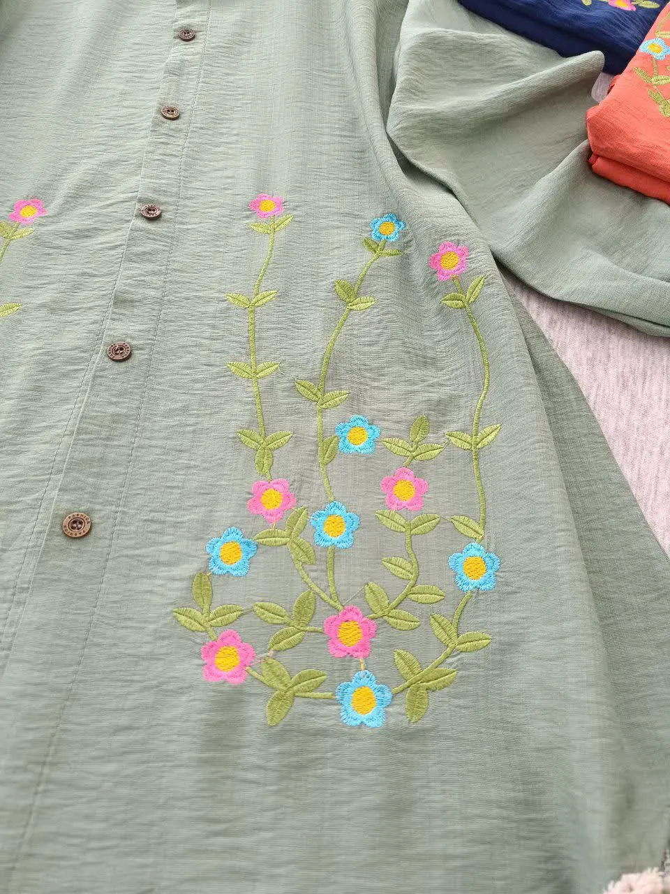 نام: تونیک ساناز بلند
