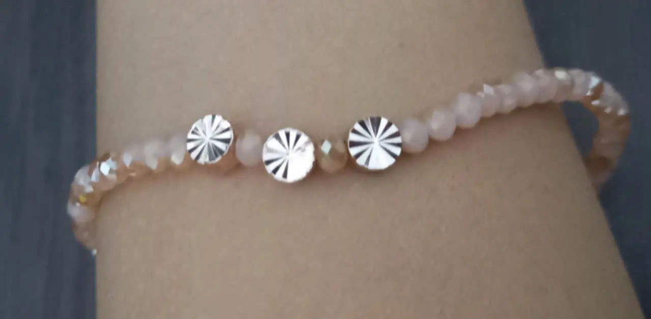 دستبند نگین گلبه ای🌈😚
