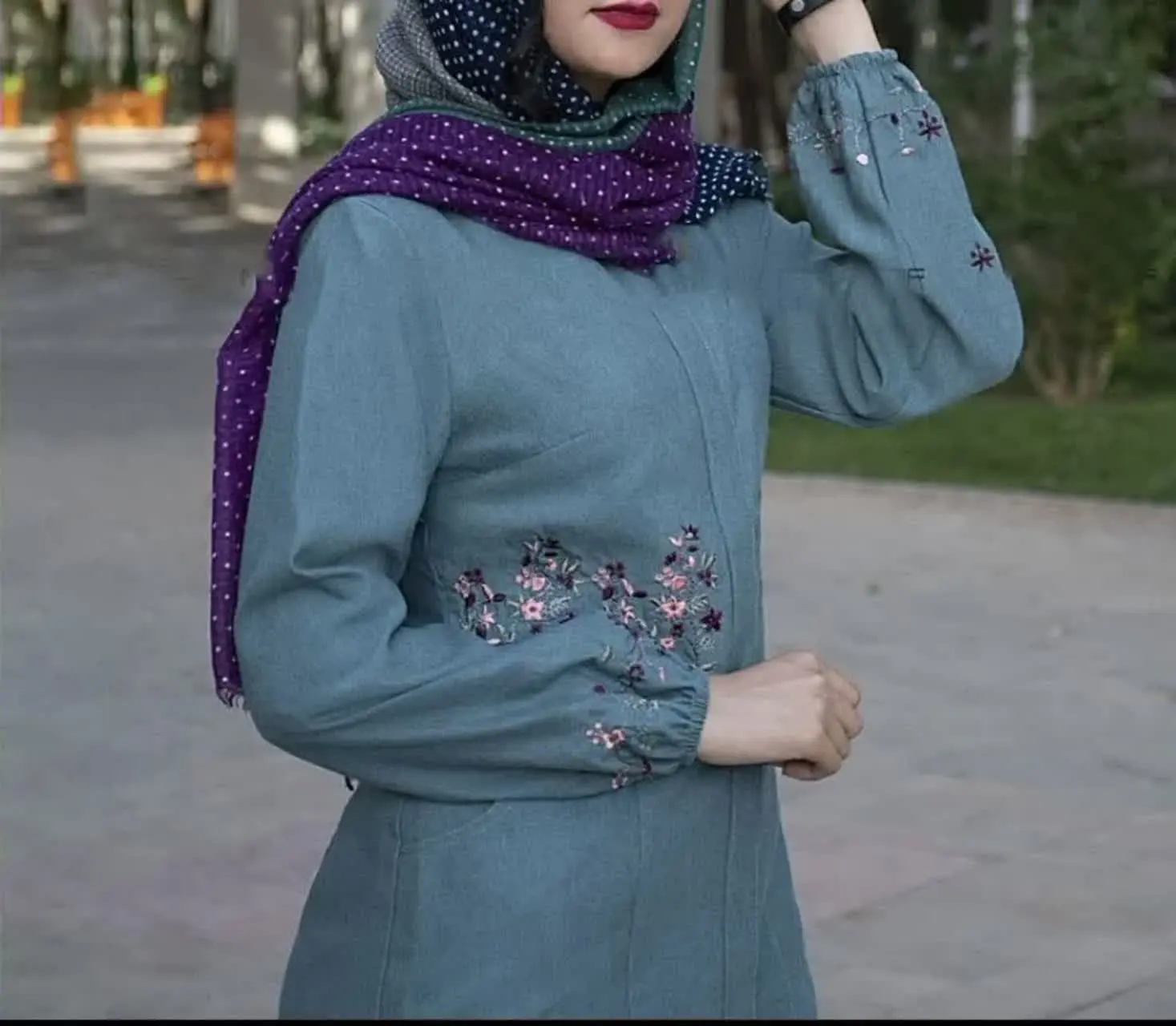 به مانتو کامل دکمه دار با ج...