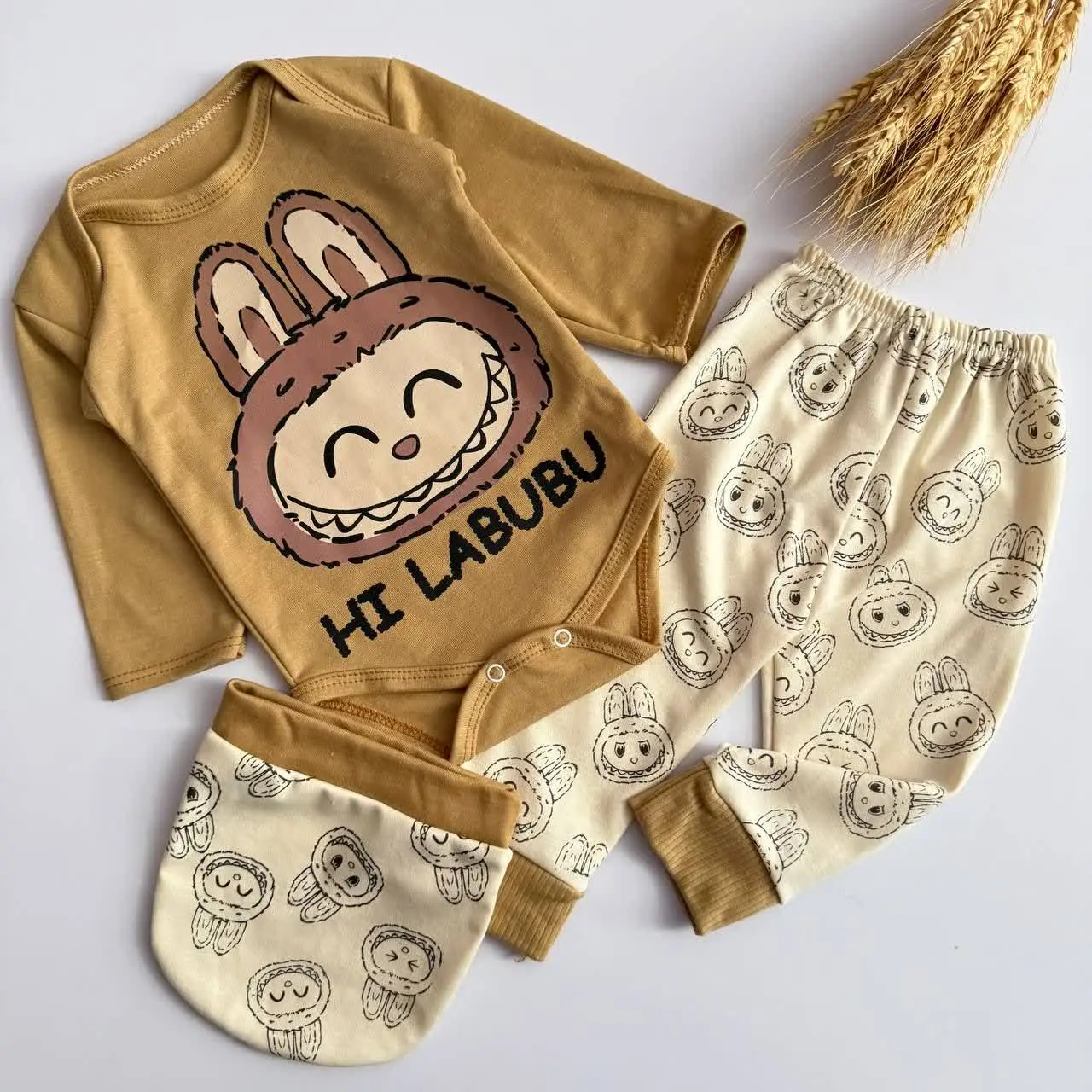 شامل: بادی، شلوار، کلاه