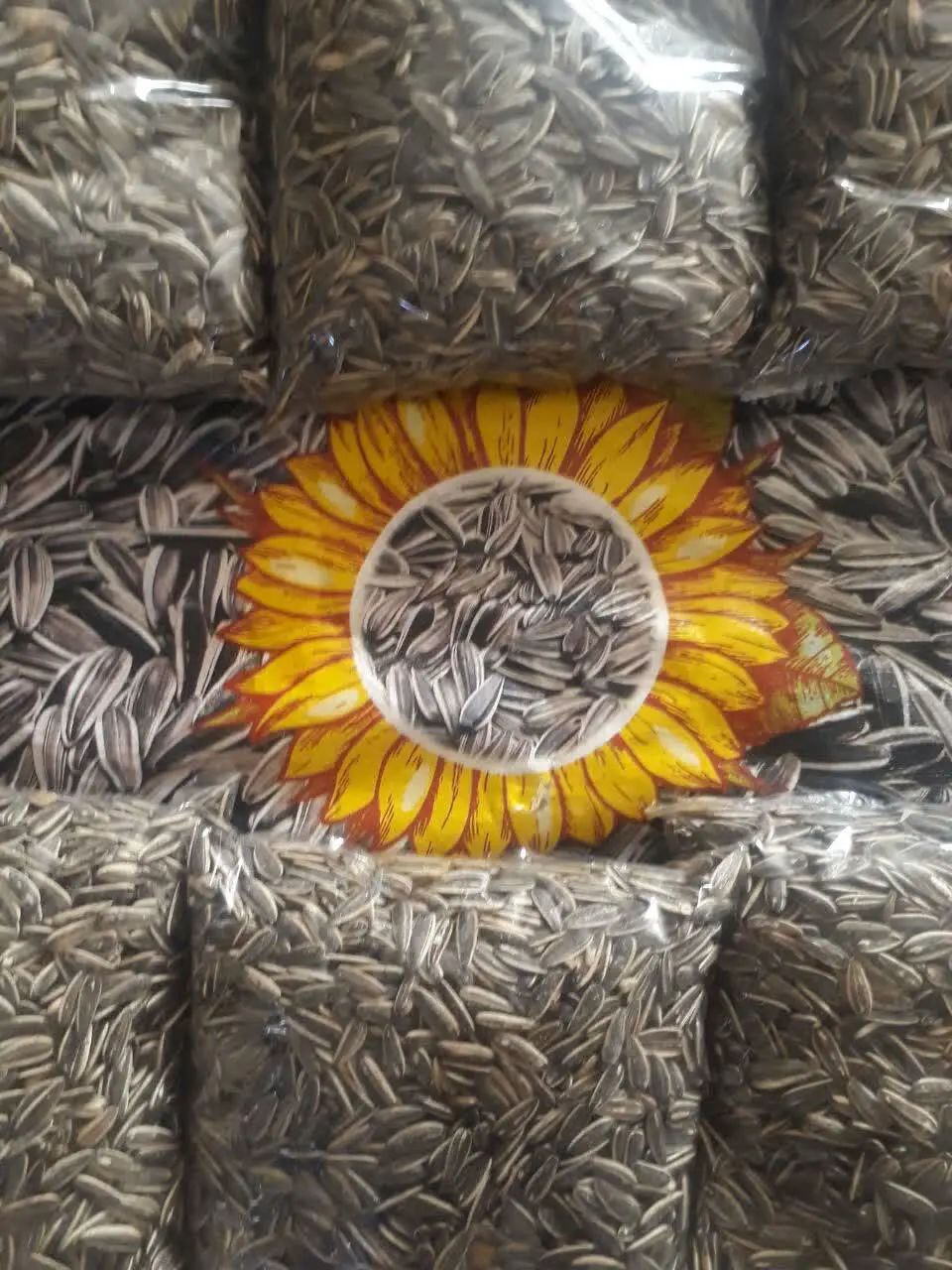 تخمه اعلا و درجه یک و یکدست و خوشمزه
