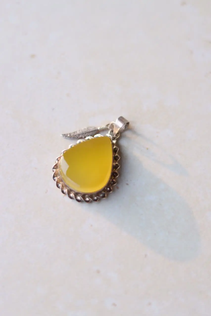 پلاک نقره زنانه طرح اشکی